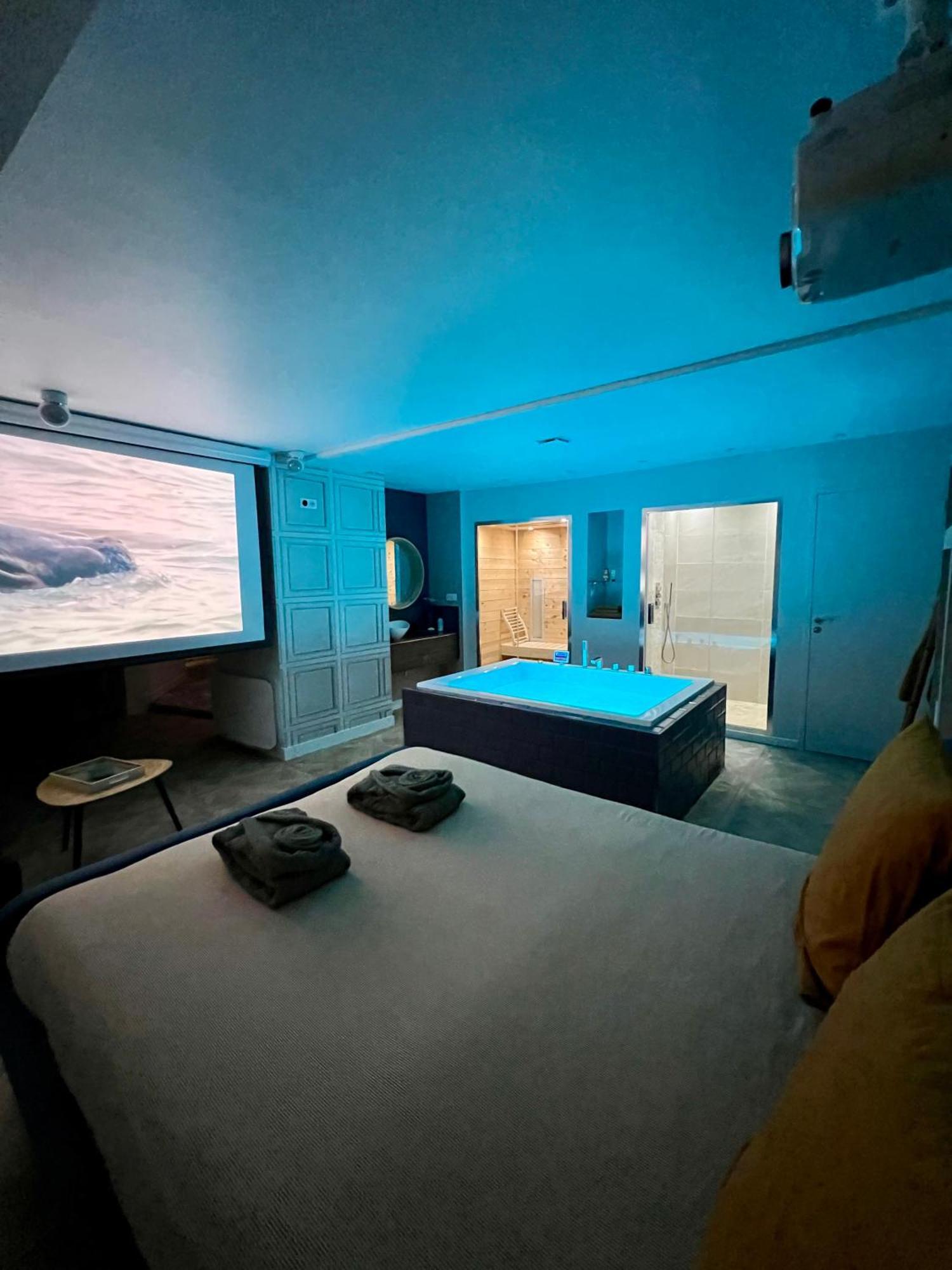 Appartement Avec Jacuzzi Sauna & Home Cinema - Nid D'Angers Exterior foto